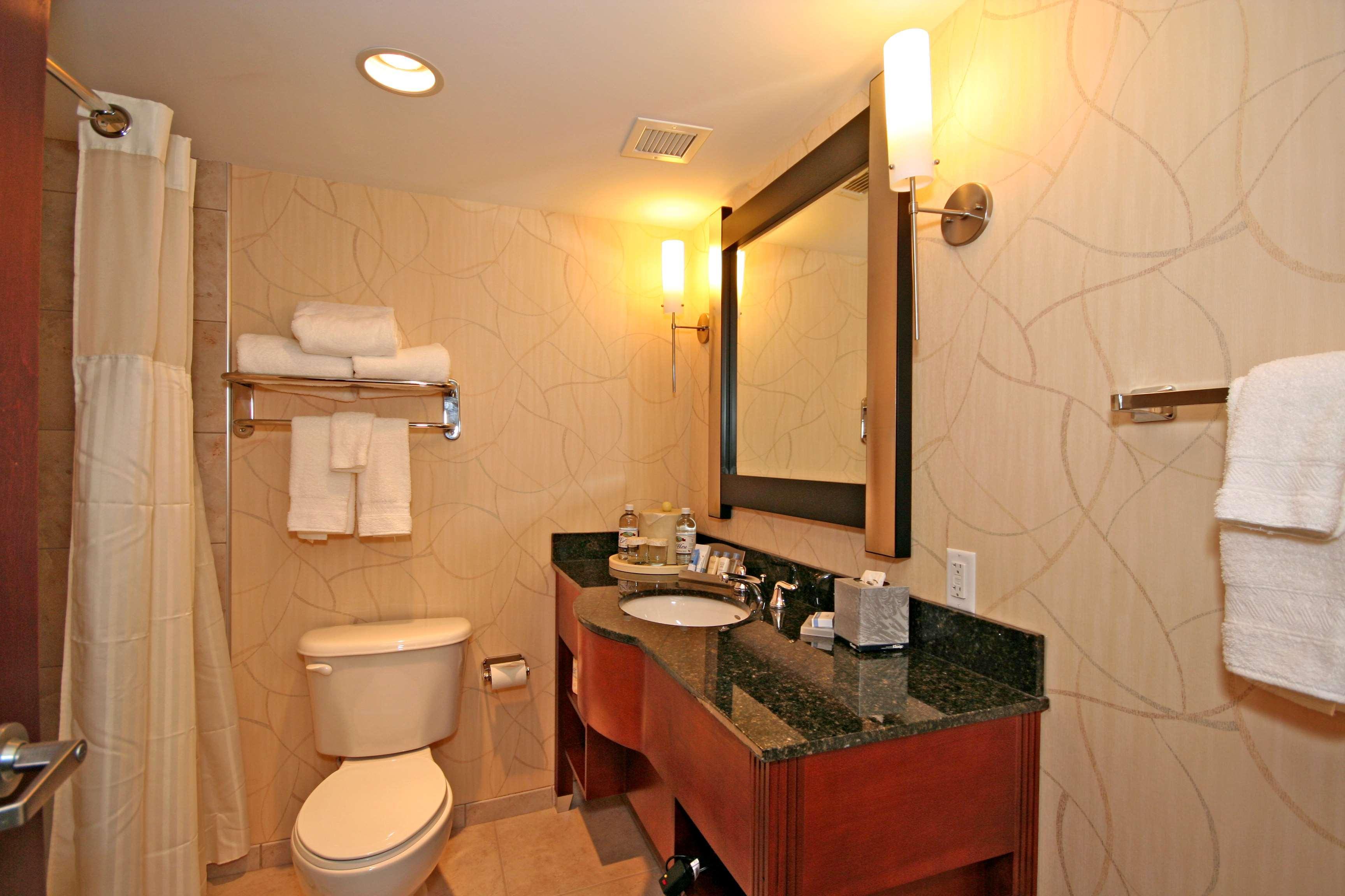 Doubletree By Hilton Greensboro Værelse billede