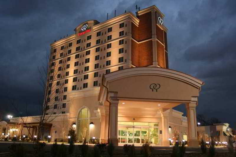 Doubletree By Hilton Greensboro Eksteriør billede