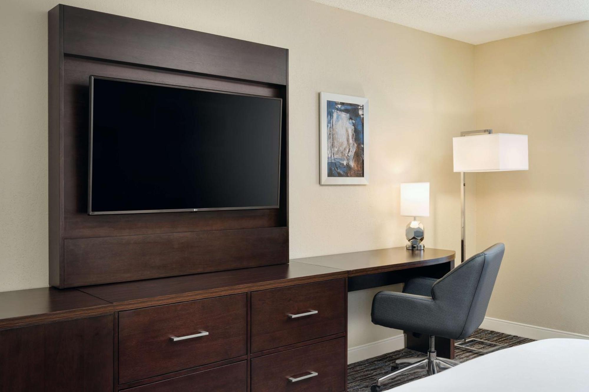 Doubletree By Hilton Greensboro Eksteriør billede